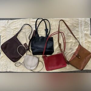 Bundle no. 3 Lot of vintage Coach purses